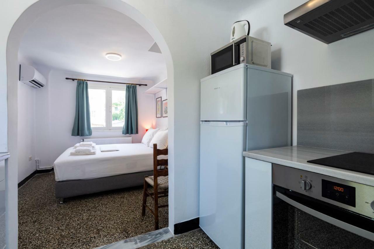 Enticing, Cosy, Rooftop Studio Athens Centre! Ep9T Εξωτερικό φωτογραφία