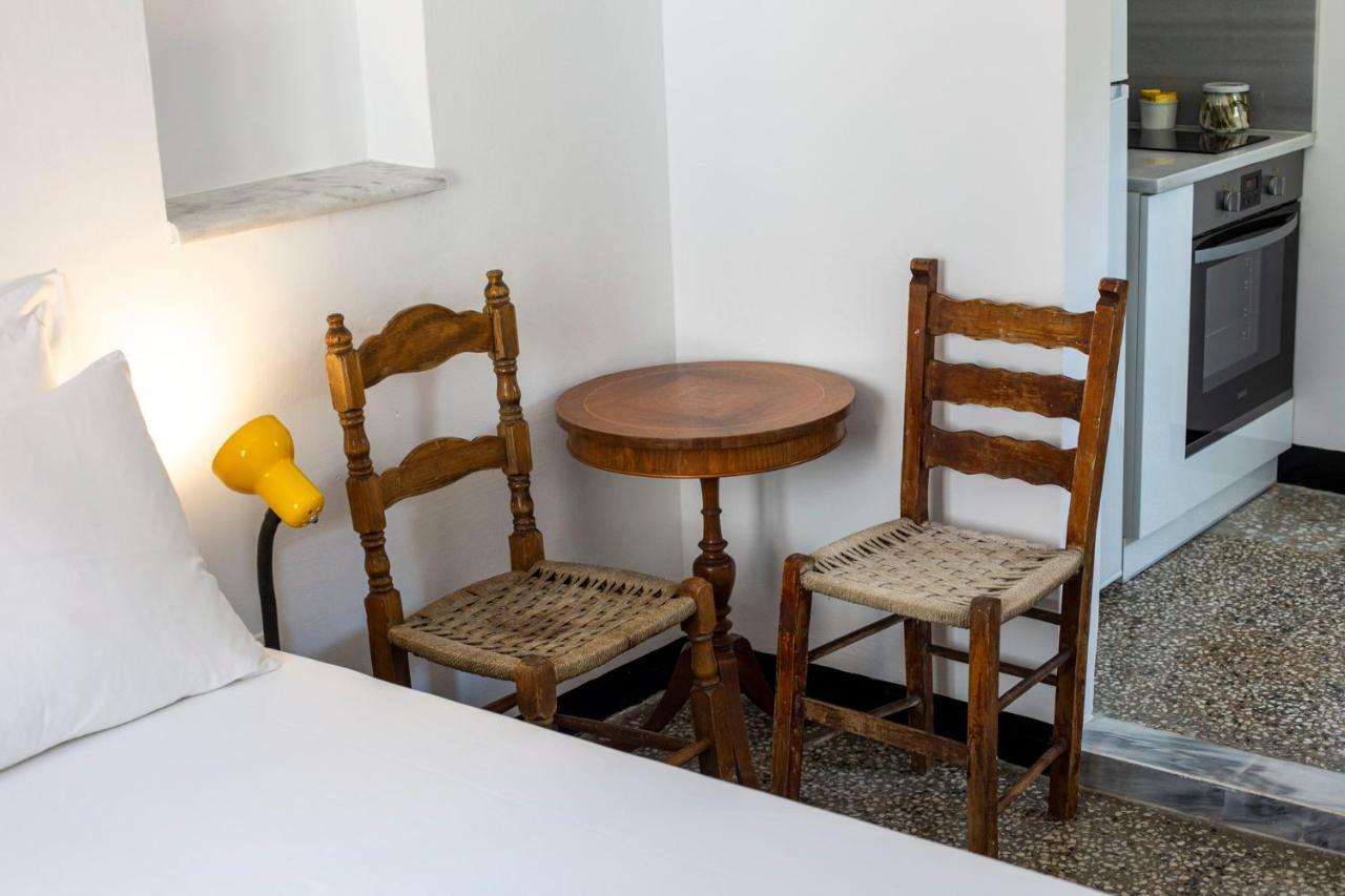 Enticing, Cosy, Rooftop Studio Athens Centre! Ep9T Εξωτερικό φωτογραφία